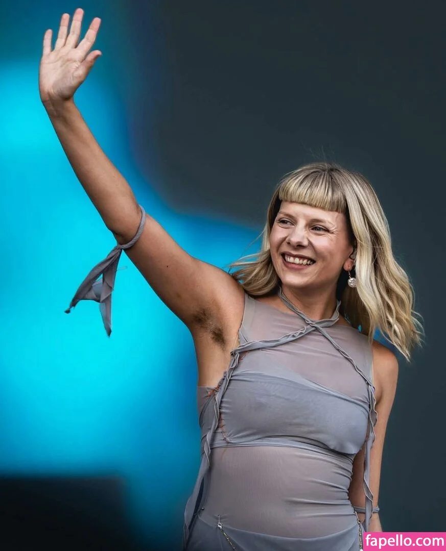 Aurora Aksnes / auroramusic / singer Onlyfans Photo Gallery 