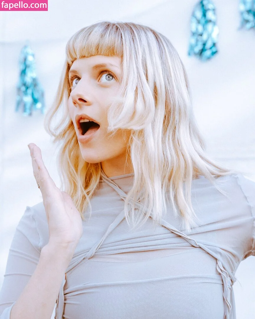 Aurora Aksnes / auroramusic / singer Onlyfans Photo Gallery 