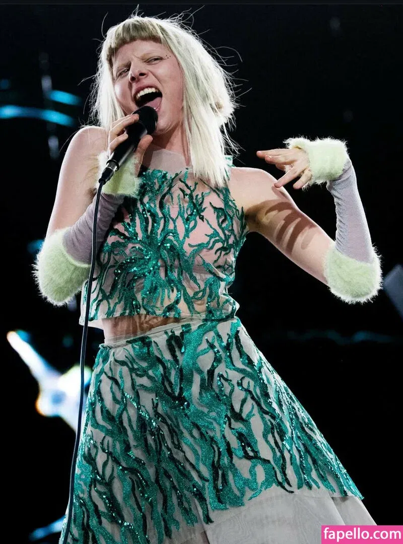 Aurora Aksnes / auroramusic / singer Onlyfans Photo Gallery 