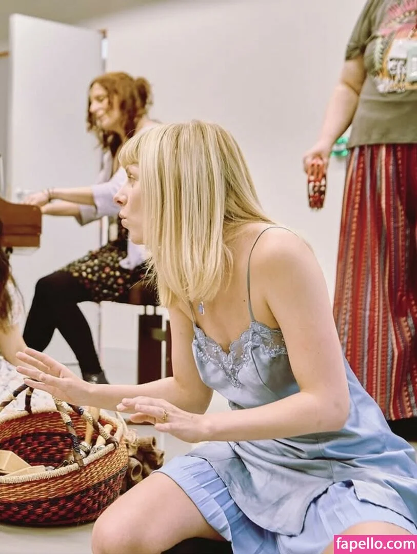 Aurora Aksnes / auroramusic / singer Onlyfans Photo Gallery 