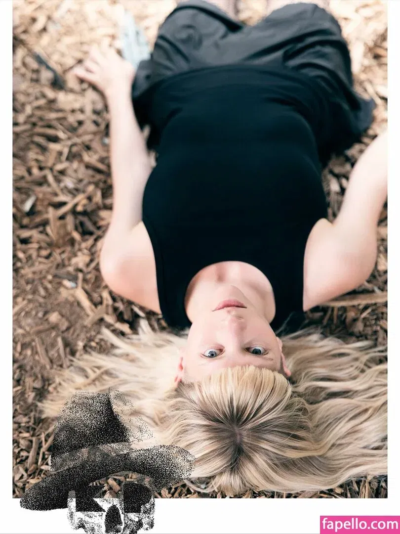 Aurora Aksnes / auroramusic / singer Onlyfans Photo Gallery 