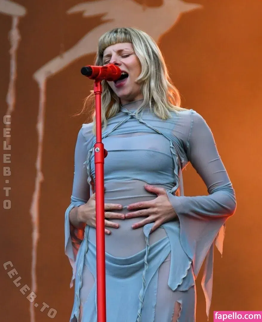 Aurora Aksnes / auroramusic / singer Onlyfans Photo Gallery 