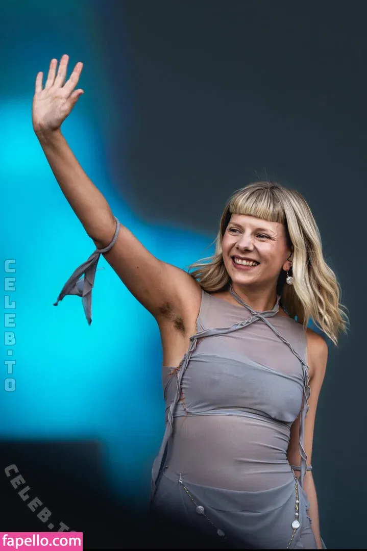 Aurora Aksnes / auroramusic / singer Onlyfans Photo Gallery 