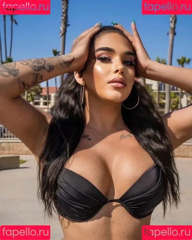 Jane Marie / seejanemarie Onlyfans Photo Gallery 