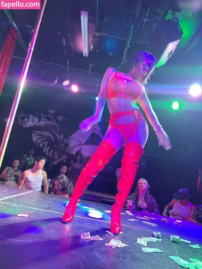 Jane Marie / seejanemarie Onlyfans Photo Gallery 