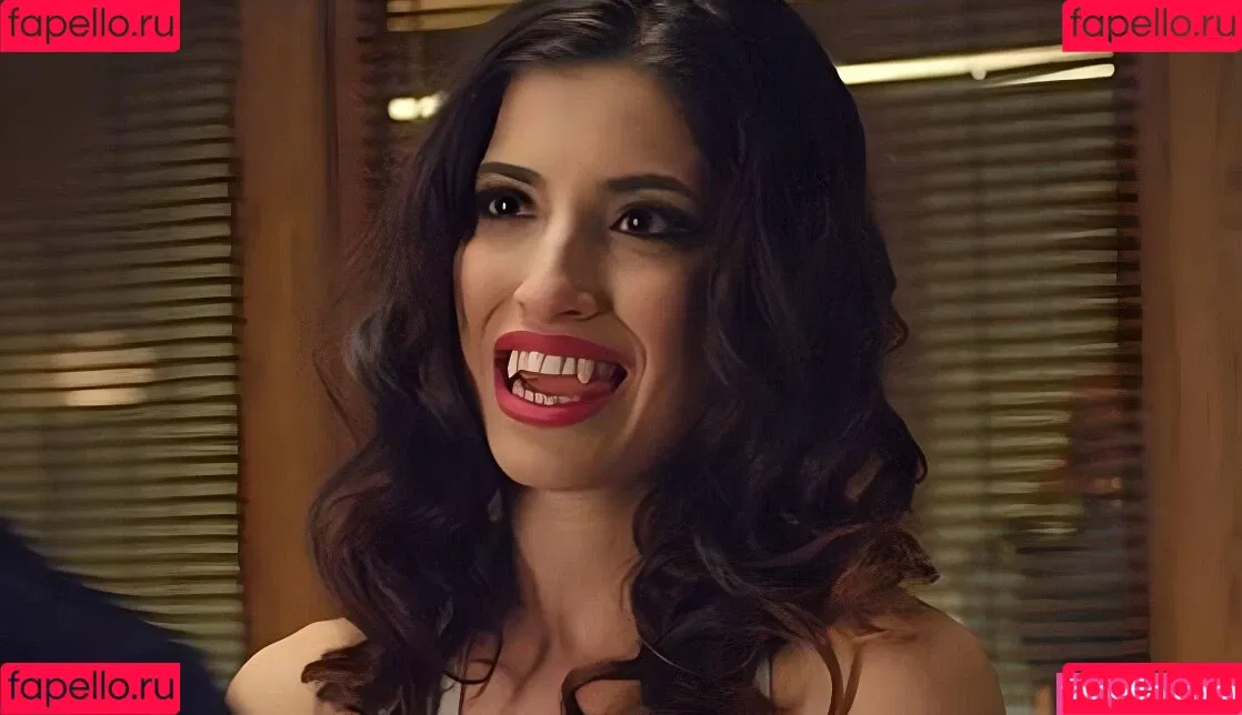 Tania Raymonde / tania.raymonde Onlyfans Photo Gallery 