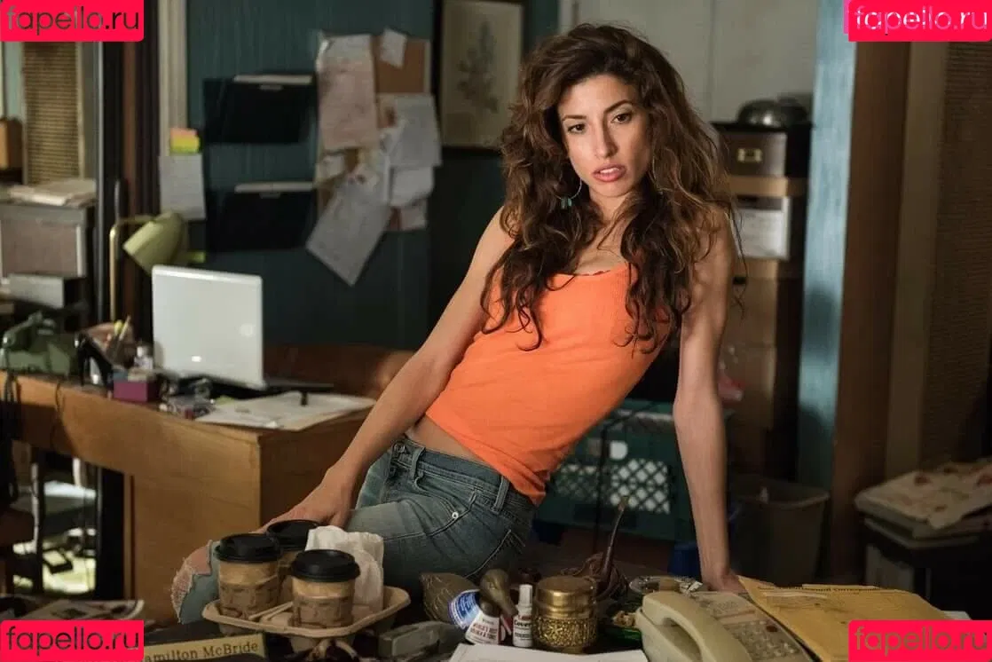 Tania Raymonde / tania.raymonde Onlyfans Photo Gallery 