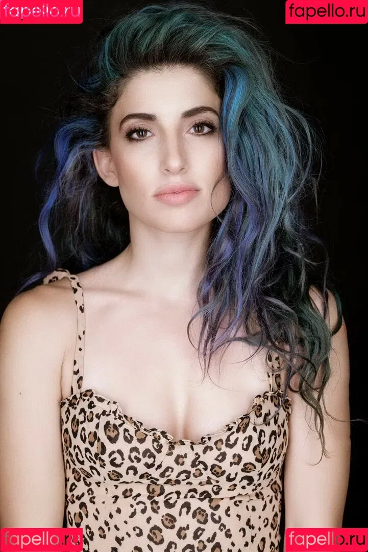 Tania Raymonde / tania.raymonde Onlyfans Photo Gallery 