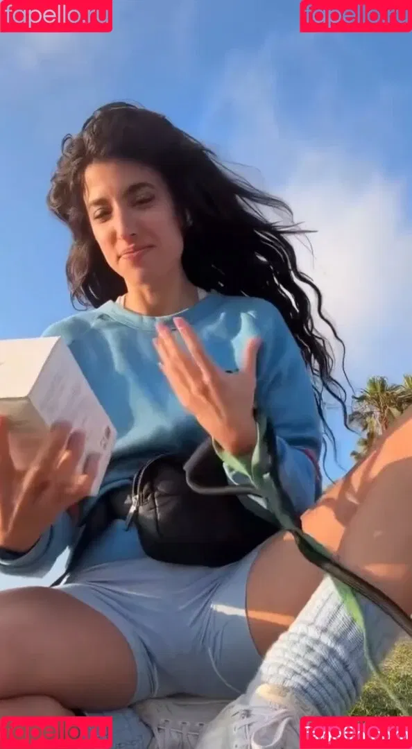 Tania Raymonde / tania.raymonde Onlyfans Photo Gallery 
