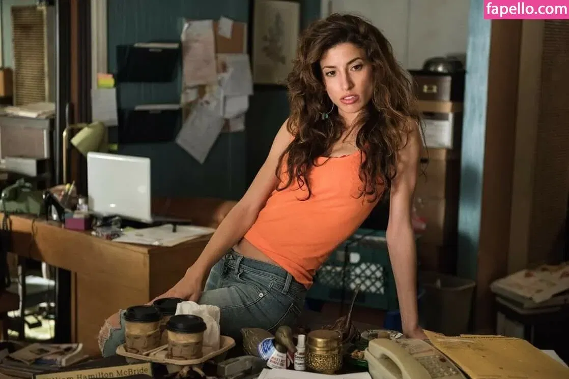 Tania Raymonde / tania.raymonde Onlyfans Photo Gallery 