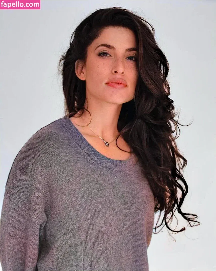 Tania Raymonde / tania.raymonde Onlyfans Photo Gallery 