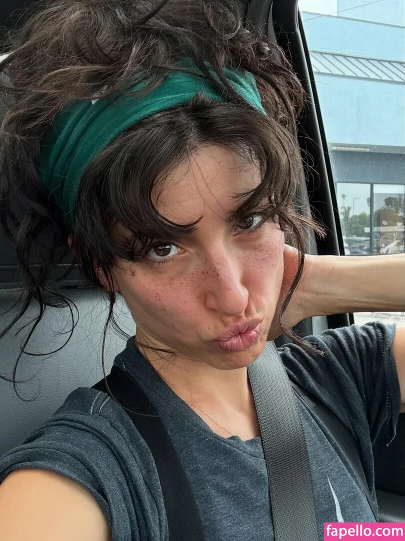 Tania Raymonde / tania.raymonde Onlyfans Photo Gallery 