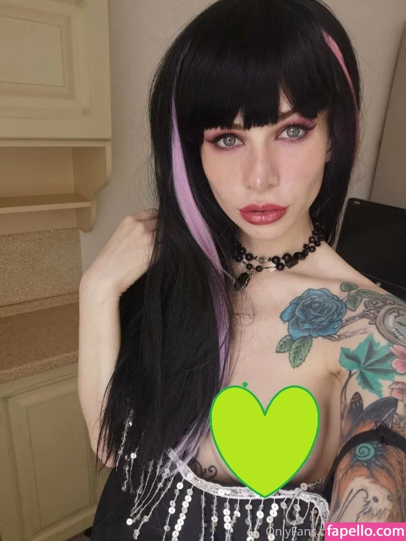 elenahug / elenahugs Onlyfans Photo Gallery 