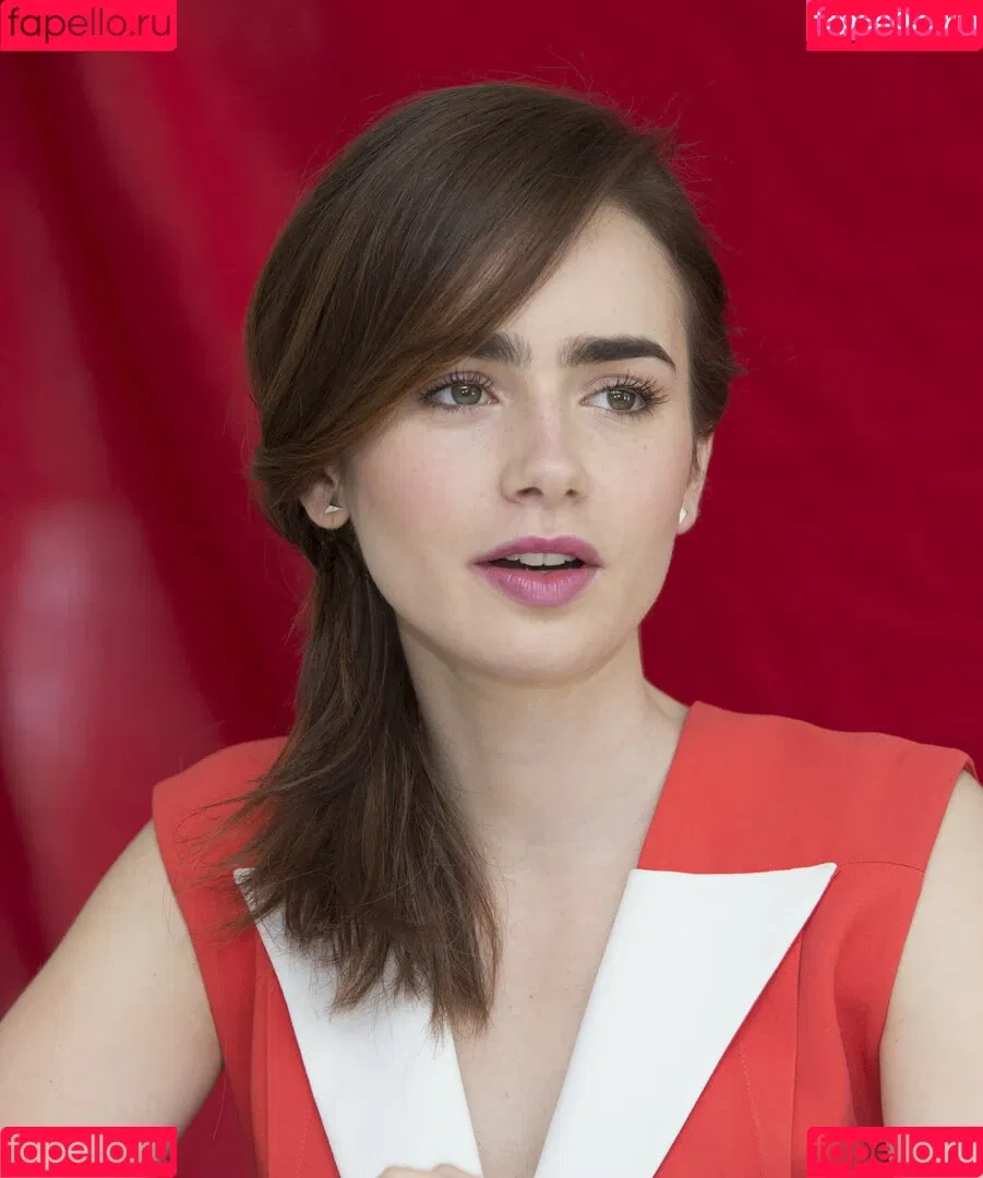 Lily Collins / lily_collins / lilyjcollins Onlyfans Photo Gallery 