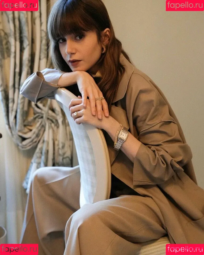 Lily Collins / lily_collins / lilyjcollins Onlyfans Photo Gallery 