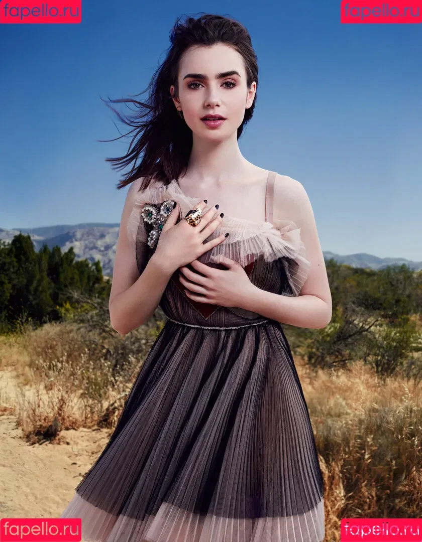 Lily Collins / lily_collins / lilyjcollins Onlyfans Photo Gallery 