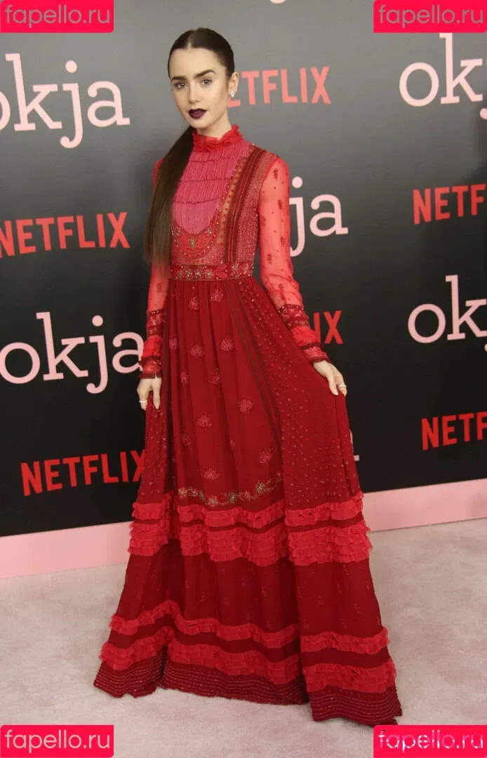 Lily Collins / lily_collins / lilyjcollins Onlyfans Photo Gallery 