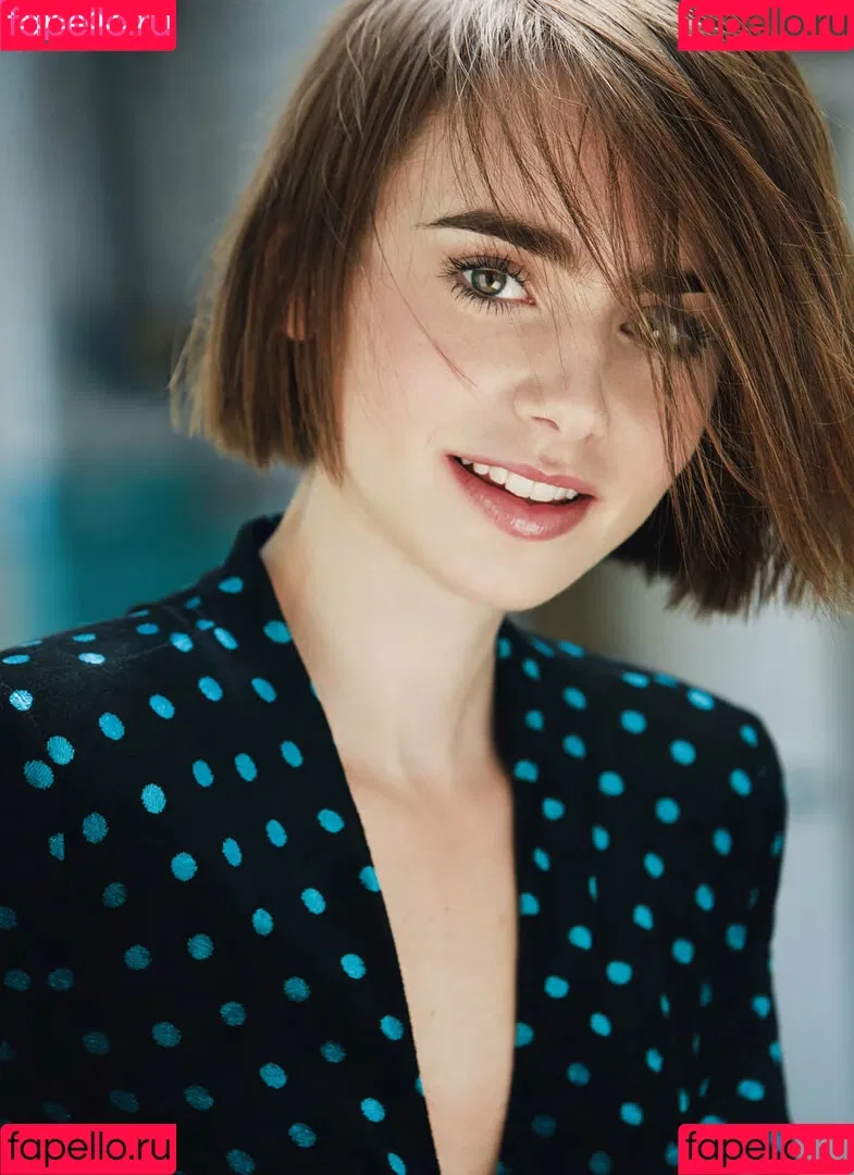Lily Collins / lily_collins / lilyjcollins Onlyfans Photo Gallery 