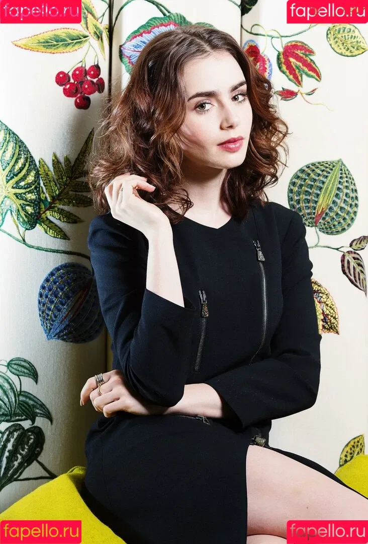 Lily Collins / lily_collins / lilyjcollins Onlyfans Photo Gallery 