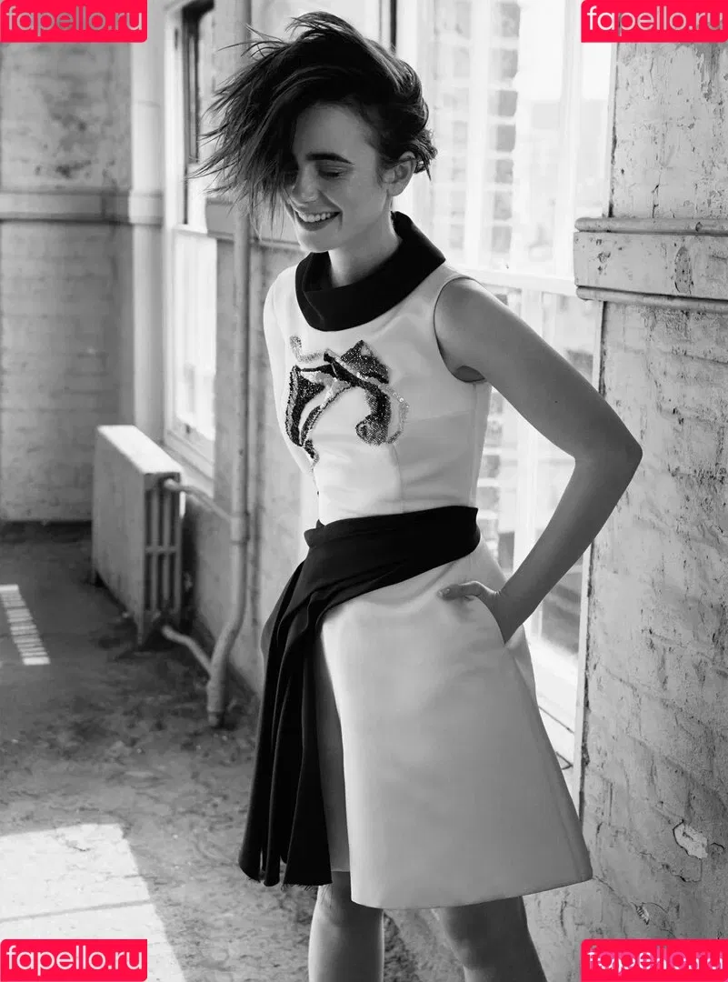 Lily Collins / lily_collins / lilyjcollins Onlyfans Photo Gallery 