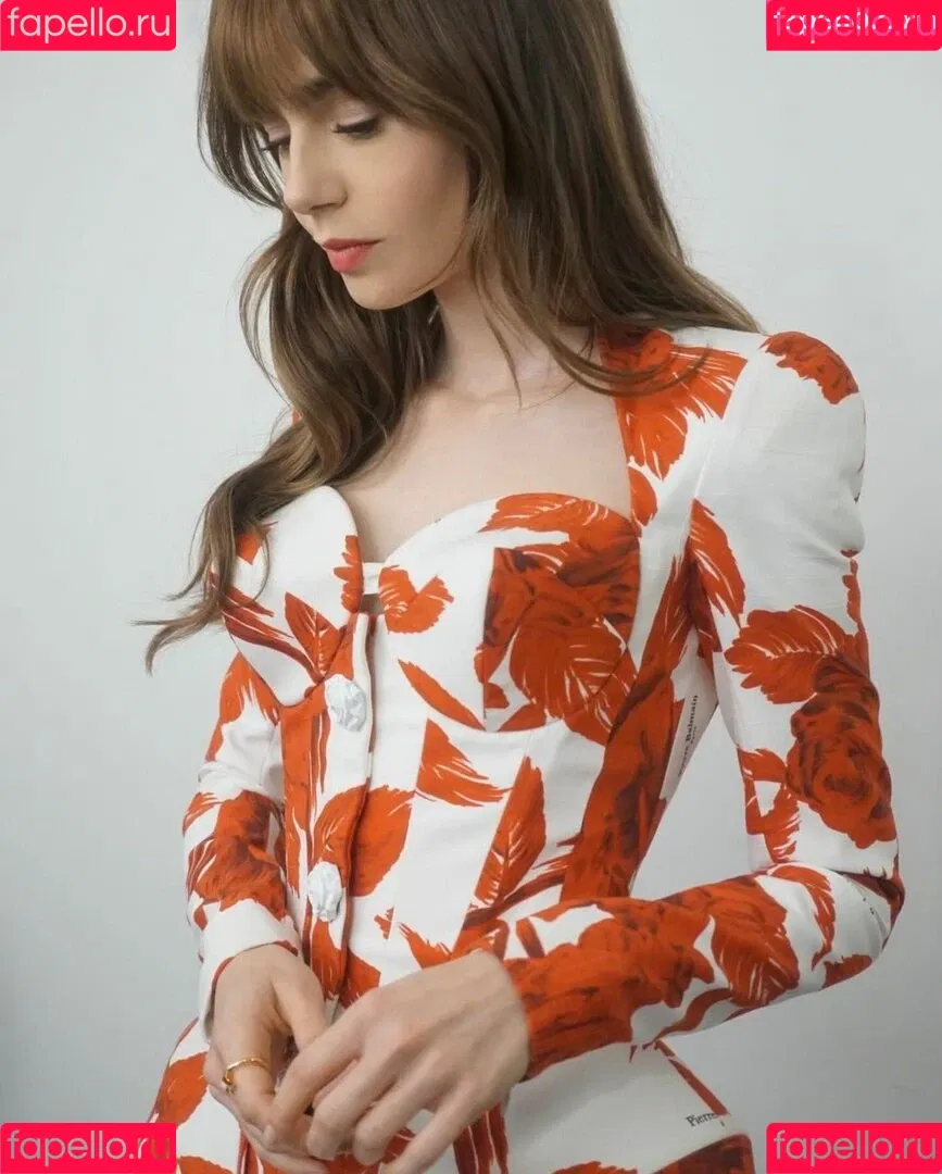 Lily Collins / lily_collins / lilyjcollins Onlyfans Photo Gallery 