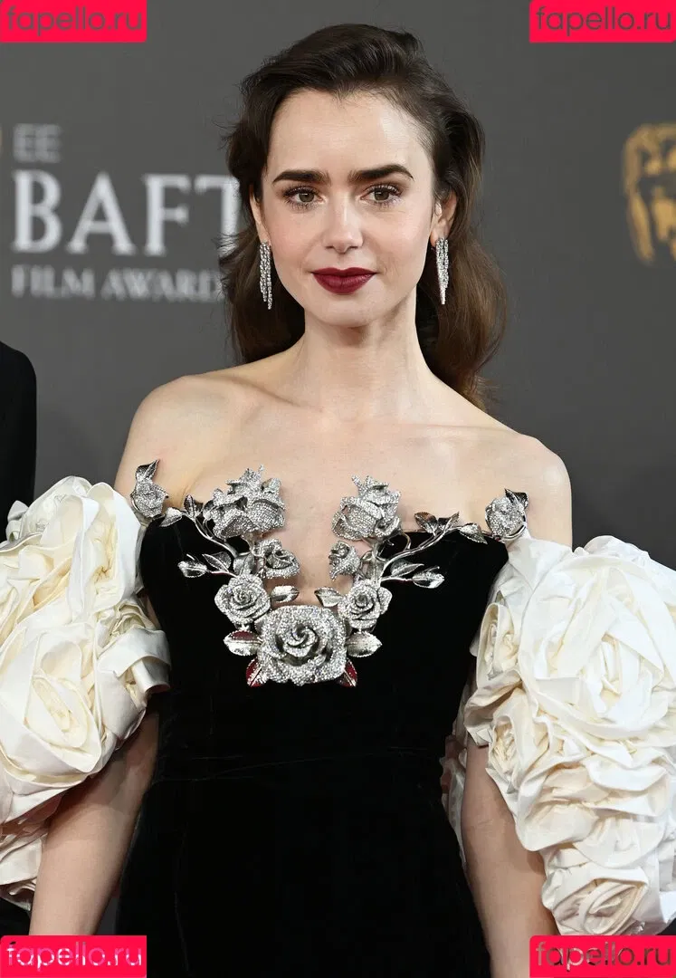 Lily Collins / lily_collins / lilyjcollins Onlyfans Photo Gallery 