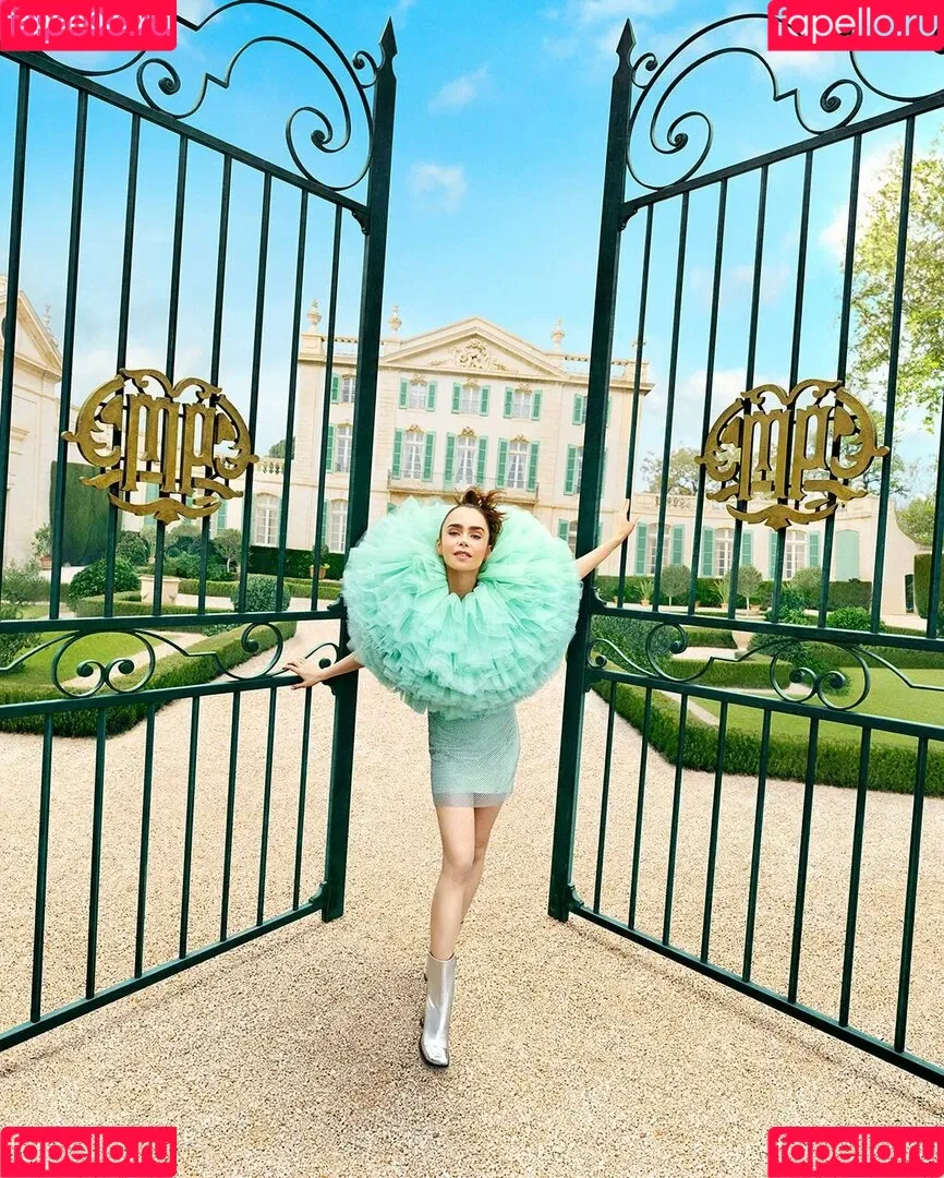Lily Collins / lily_collins / lilyjcollins Onlyfans Photo Gallery 