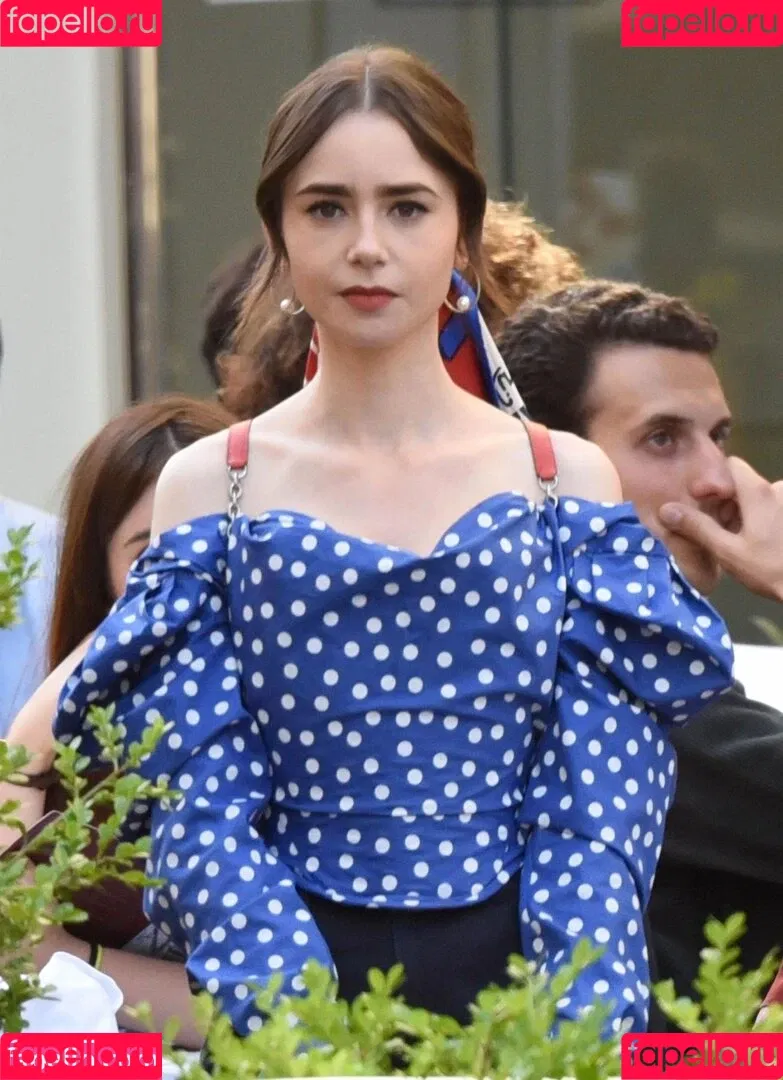 Lily Collins / lily_collins / lilyjcollins Onlyfans Photo Gallery 