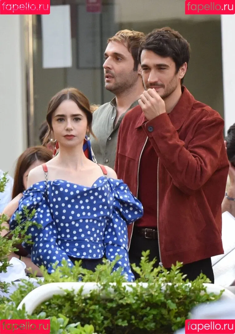 Lily Collins / lily_collins / lilyjcollins Onlyfans Photo Gallery 