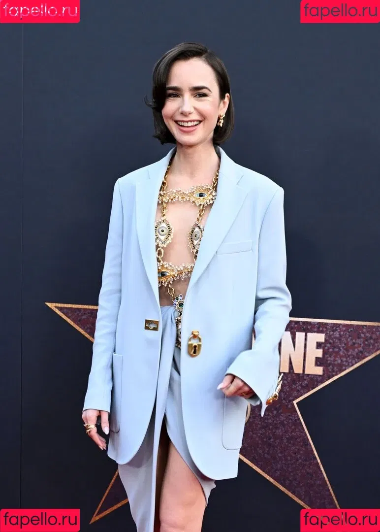 Lily Collins / lily_collins / lilyjcollins Onlyfans Photo Gallery 