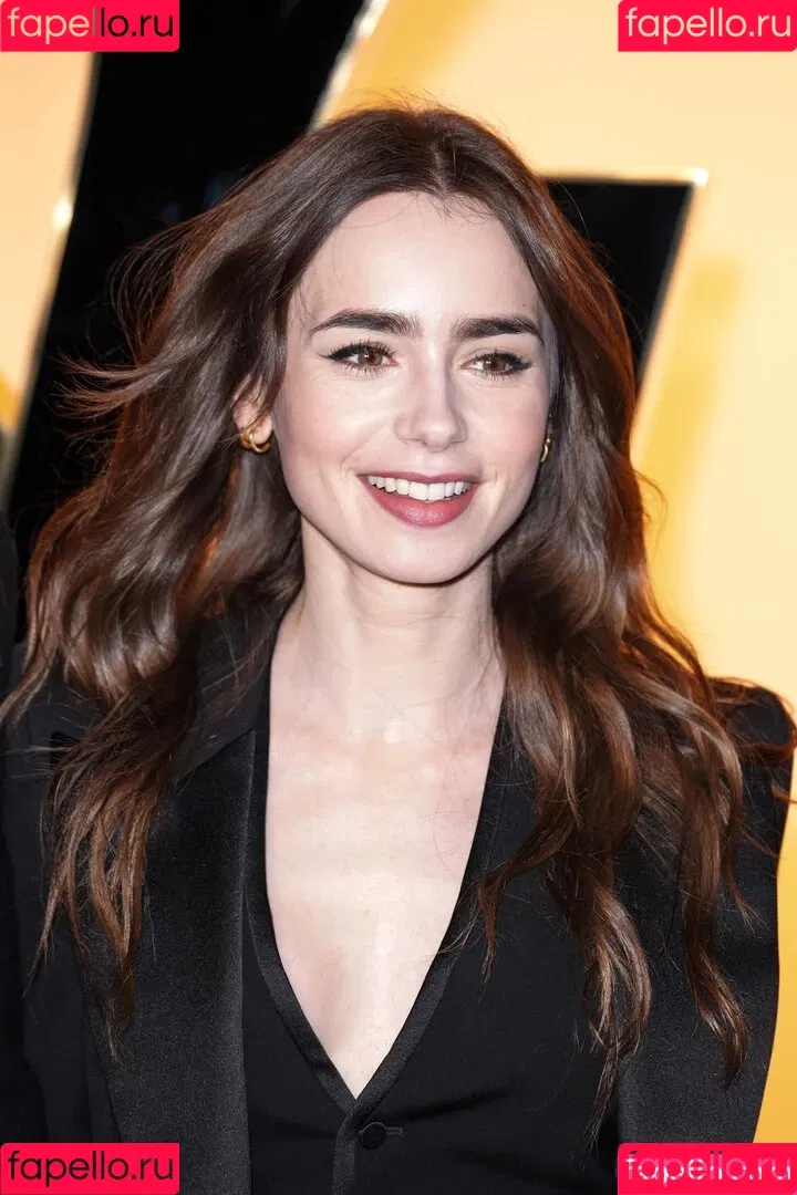 Lily Collins / lily_collins / lilyjcollins Onlyfans Photo Gallery 
