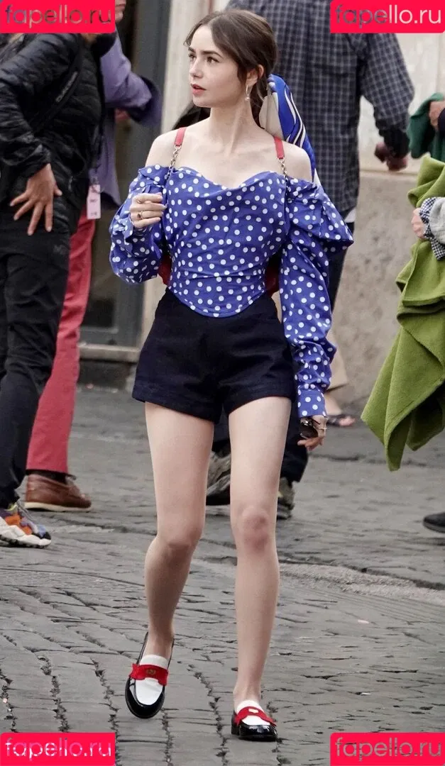 Lily Collins / lily_collins / lilyjcollins Onlyfans Photo Gallery 