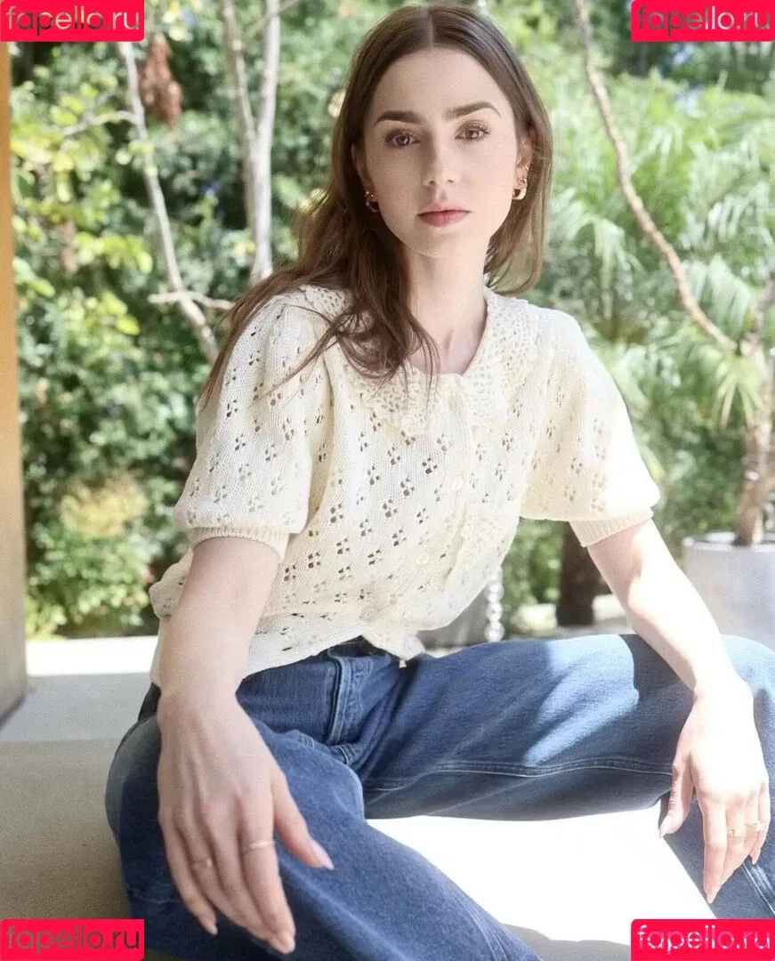 Lily Collins / lily_collins / lilyjcollins Onlyfans Photo Gallery 