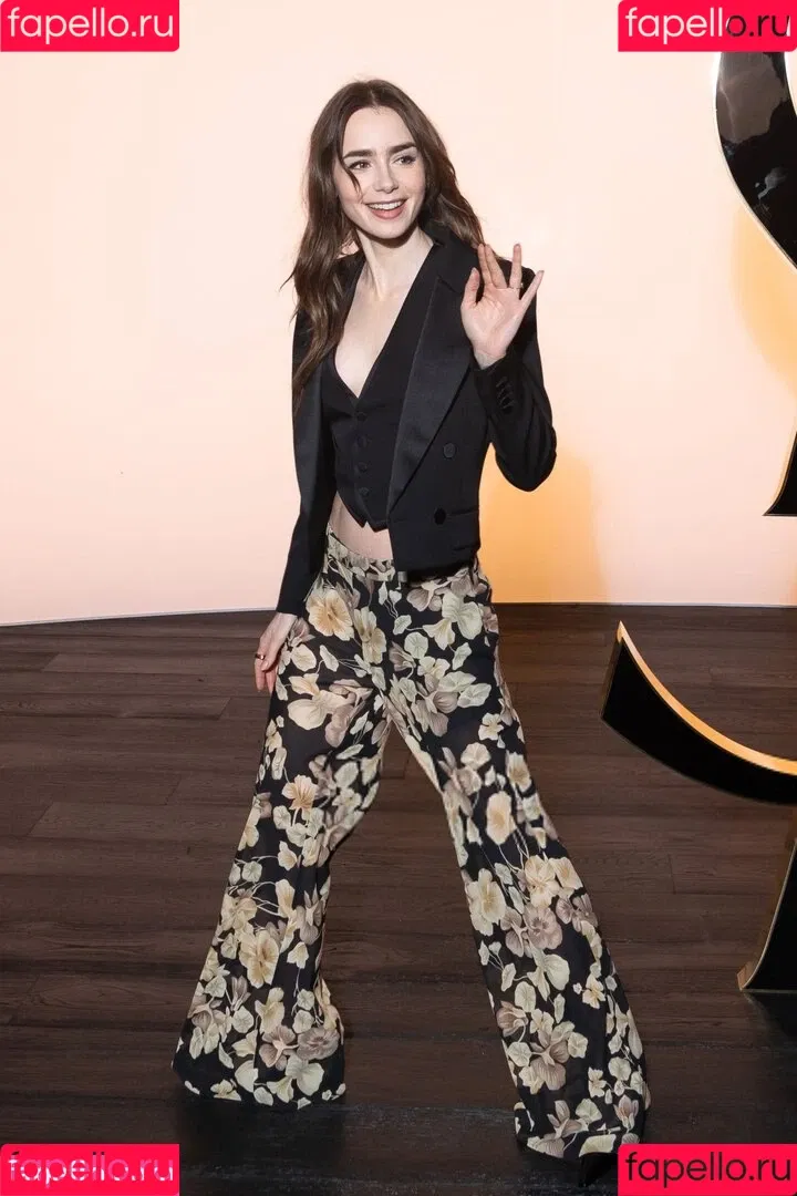 Lily Collins / lily_collins / lilyjcollins Onlyfans Photo Gallery 