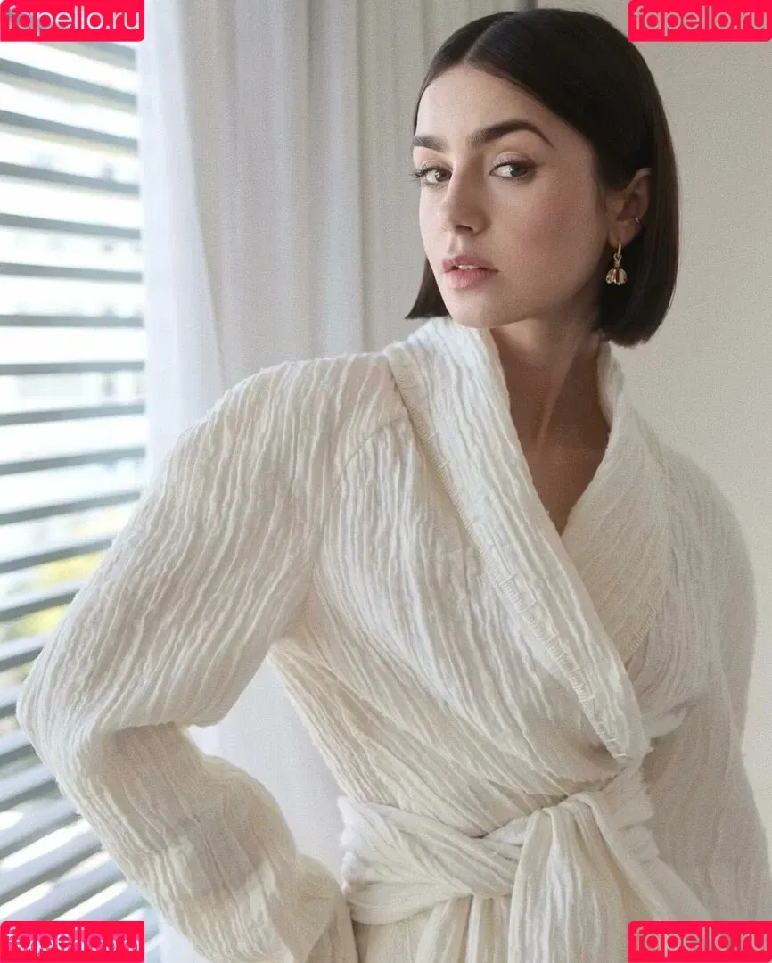 Lily Collins / lily_collins / lilyjcollins Onlyfans Photo Gallery 