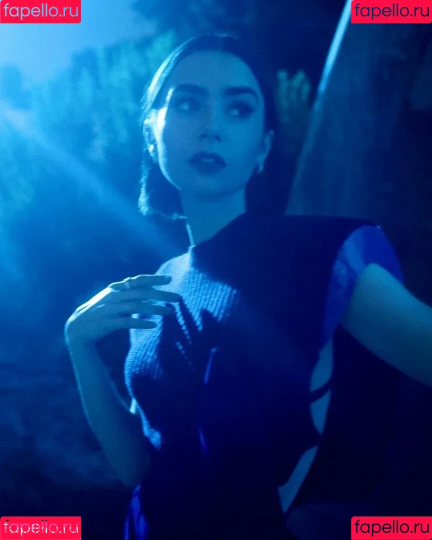 Lily Collins / lily_collins / lilyjcollins Onlyfans Photo Gallery 