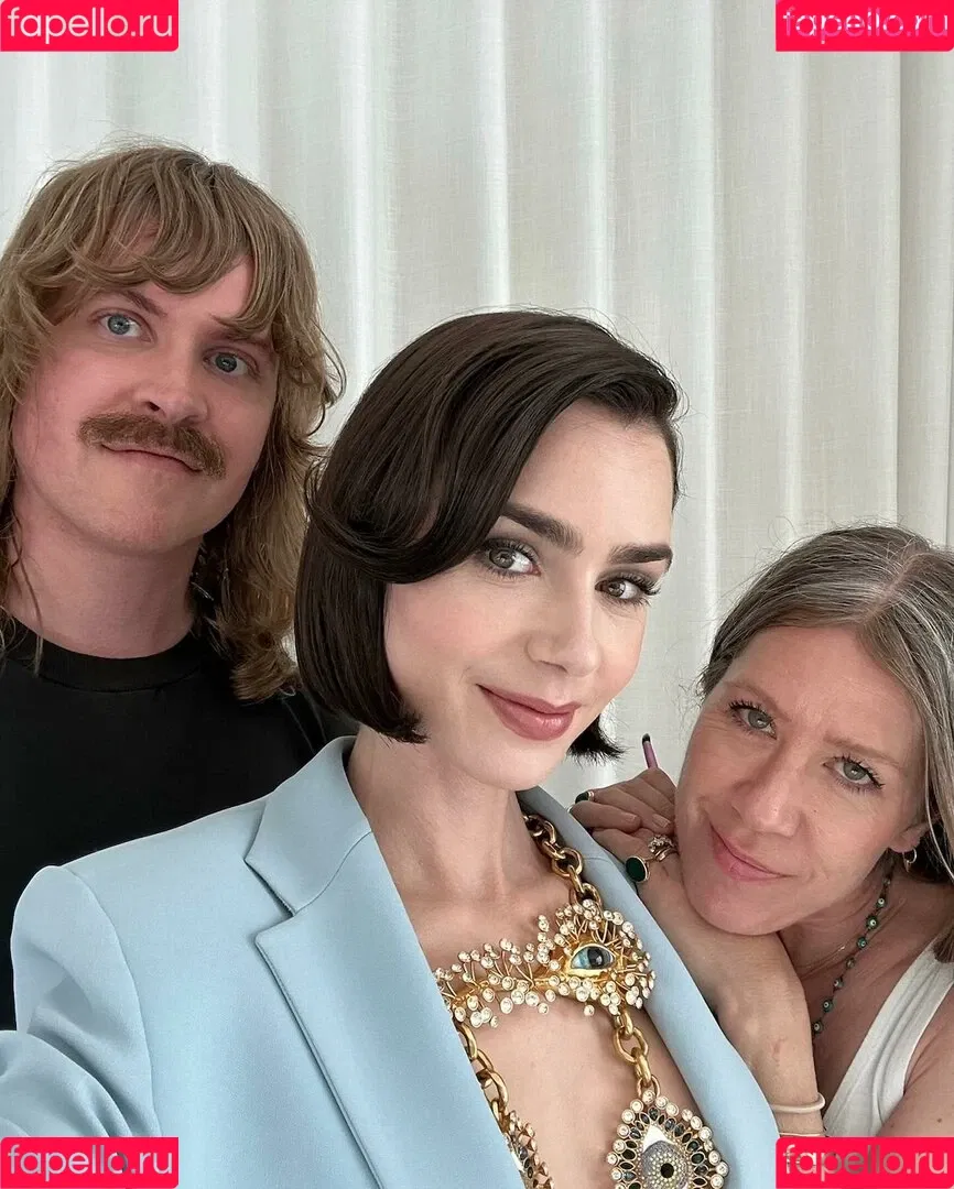 Lily Collins / lily_collins / lilyjcollins Onlyfans Photo Gallery 