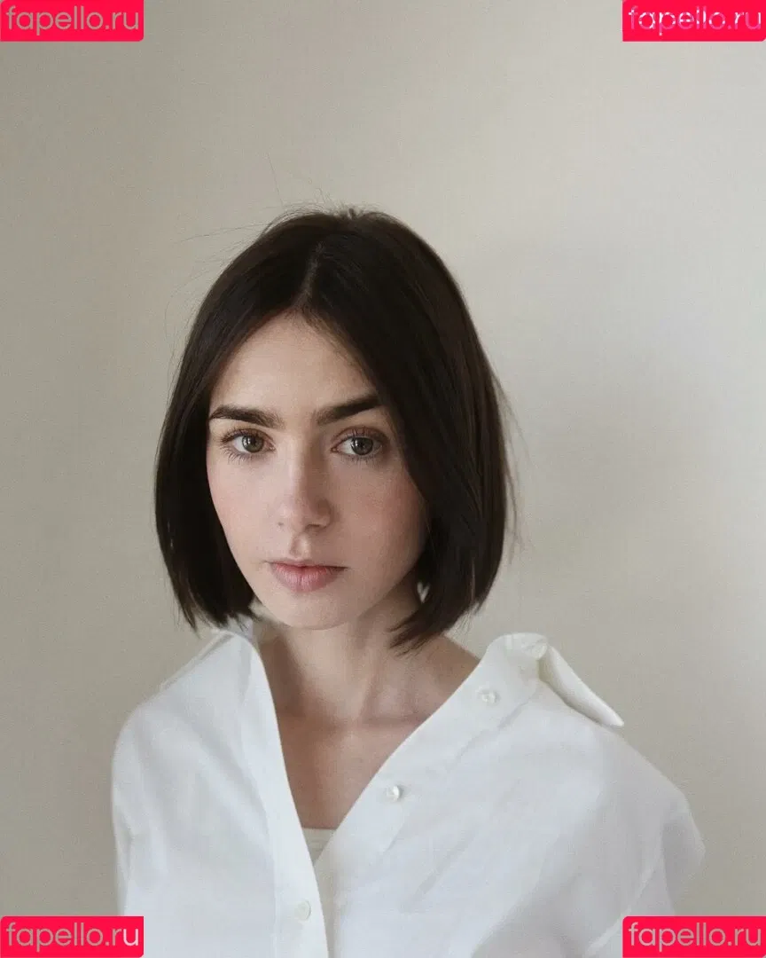 Lily Collins / lily_collins / lilyjcollins Onlyfans Photo Gallery 
