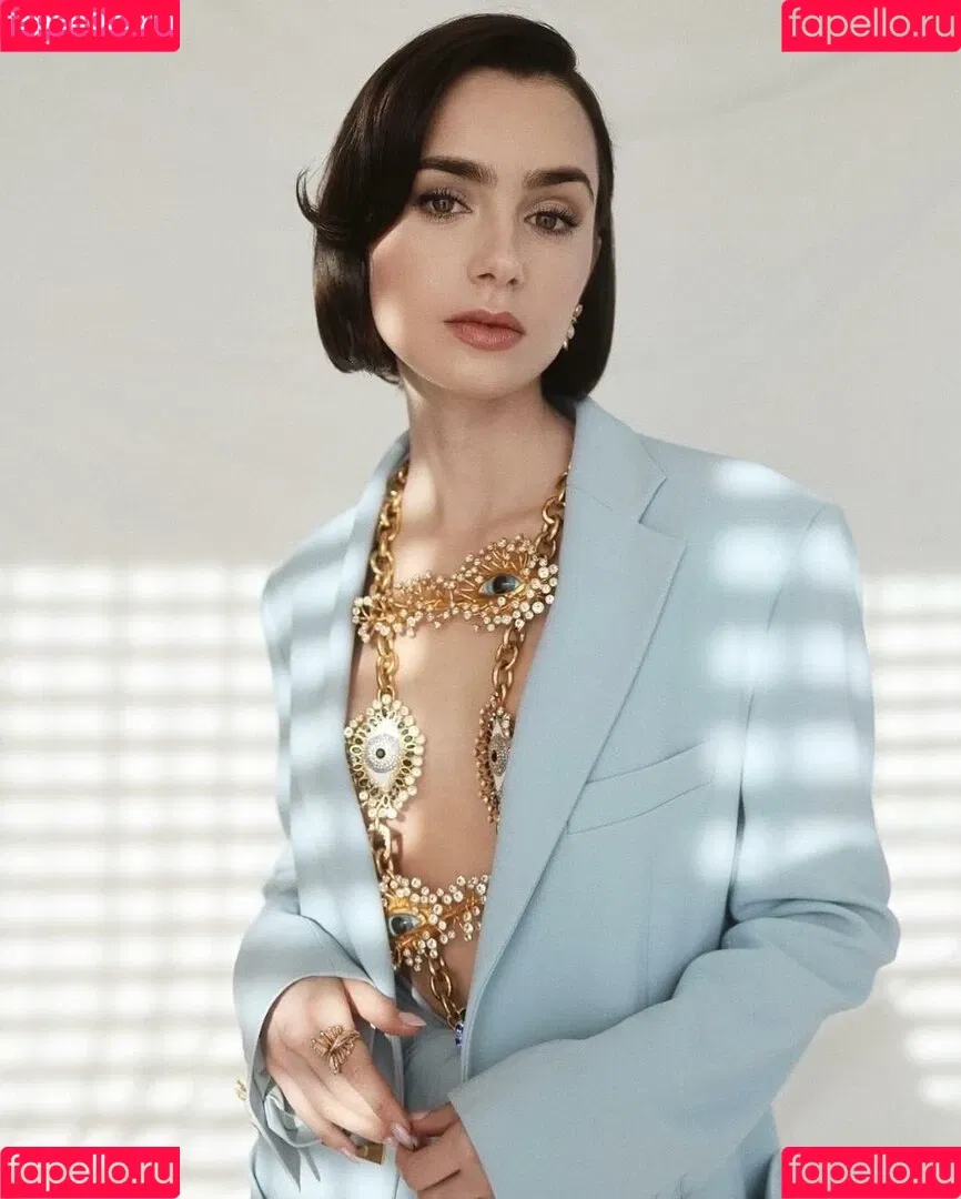Lily Collins / lily_collins / lilyjcollins Onlyfans Photo Gallery 