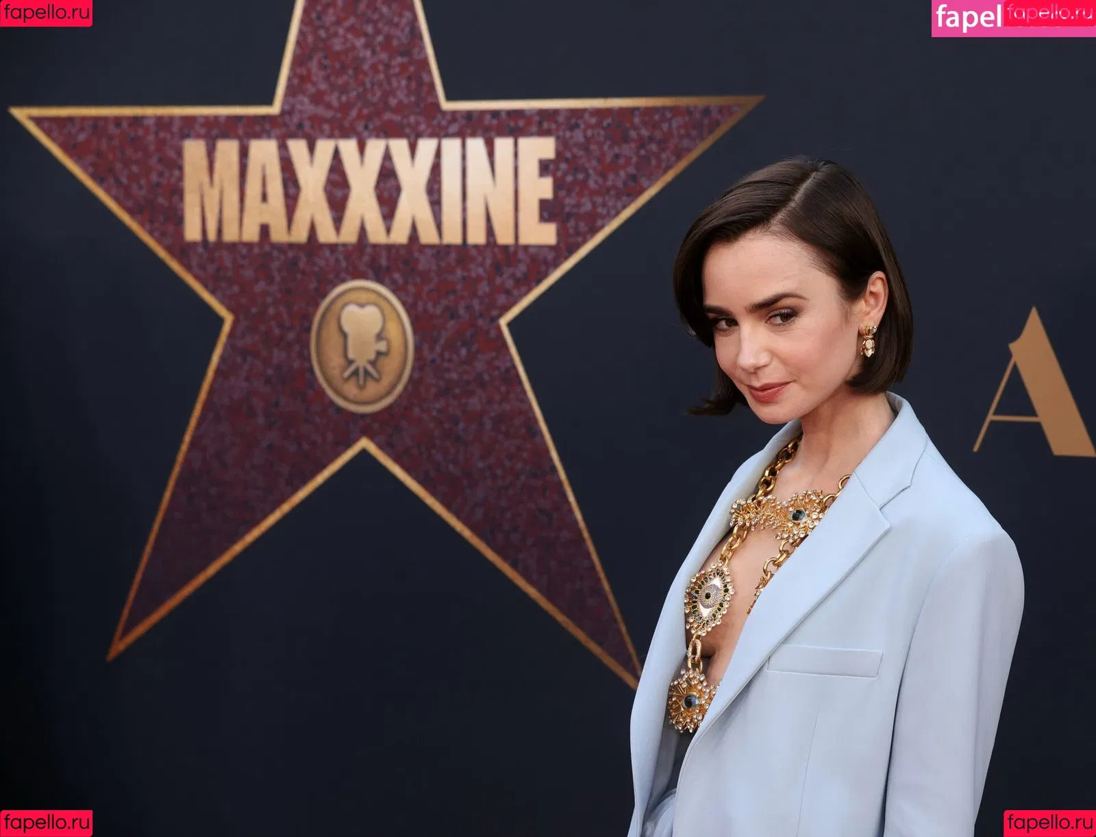 Lily Collins / lily_collins / lilyjcollins Onlyfans Photo Gallery 