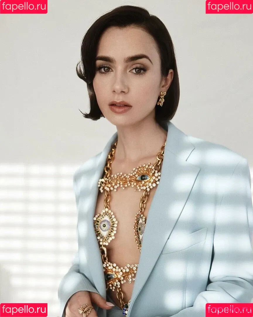 Lily Collins / lily_collins / lilyjcollins Onlyfans Photo Gallery 