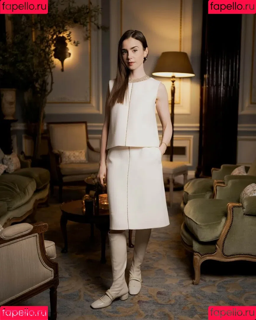 Lily Collins / lily_collins / lilyjcollins Onlyfans Photo Gallery 