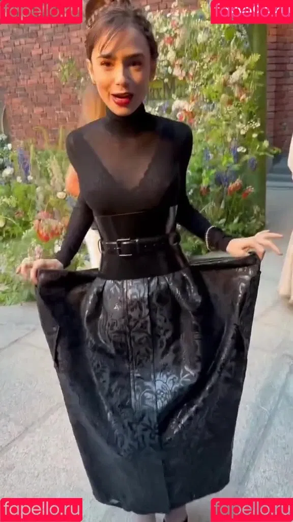 Lily Collins / lily_collins / lilyjcollins Onlyfans Photo Gallery 