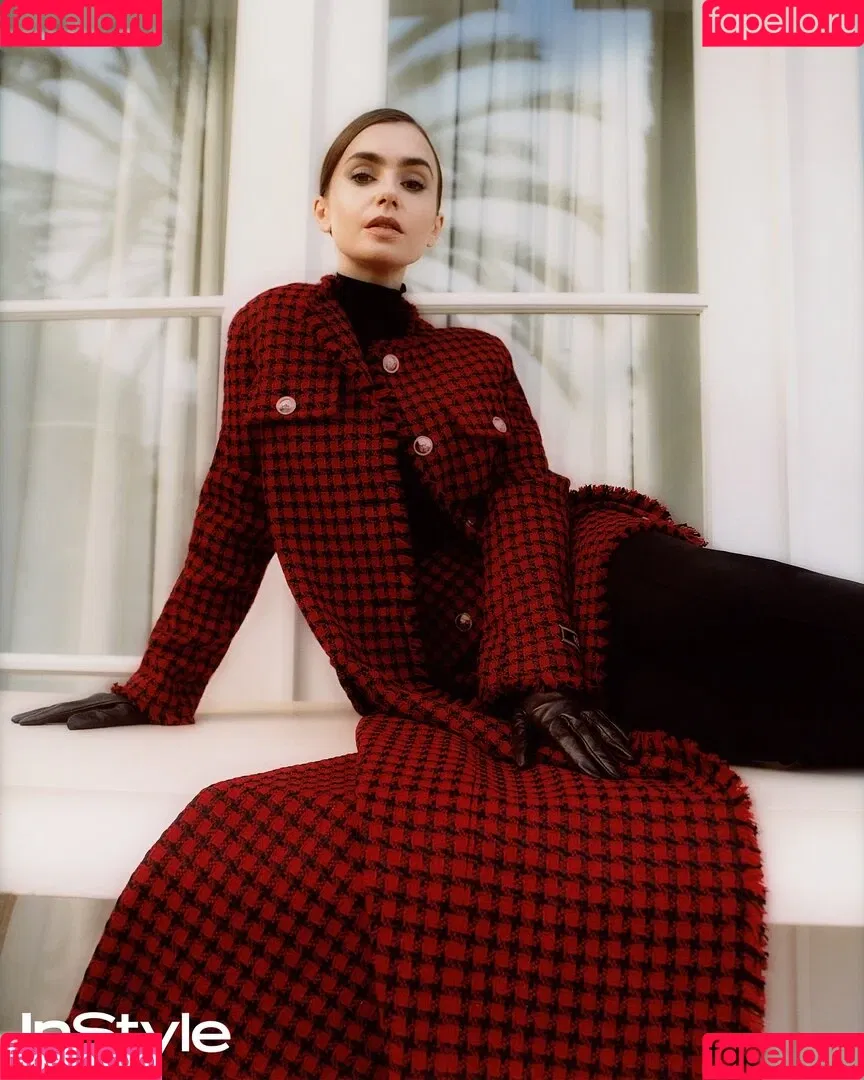 Lily Collins / lily_collins / lilyjcollins Onlyfans Photo Gallery 