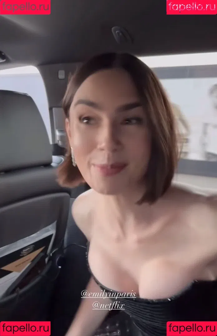 Lily Collins / lily_collins / lilyjcollins Onlyfans Photo Gallery 