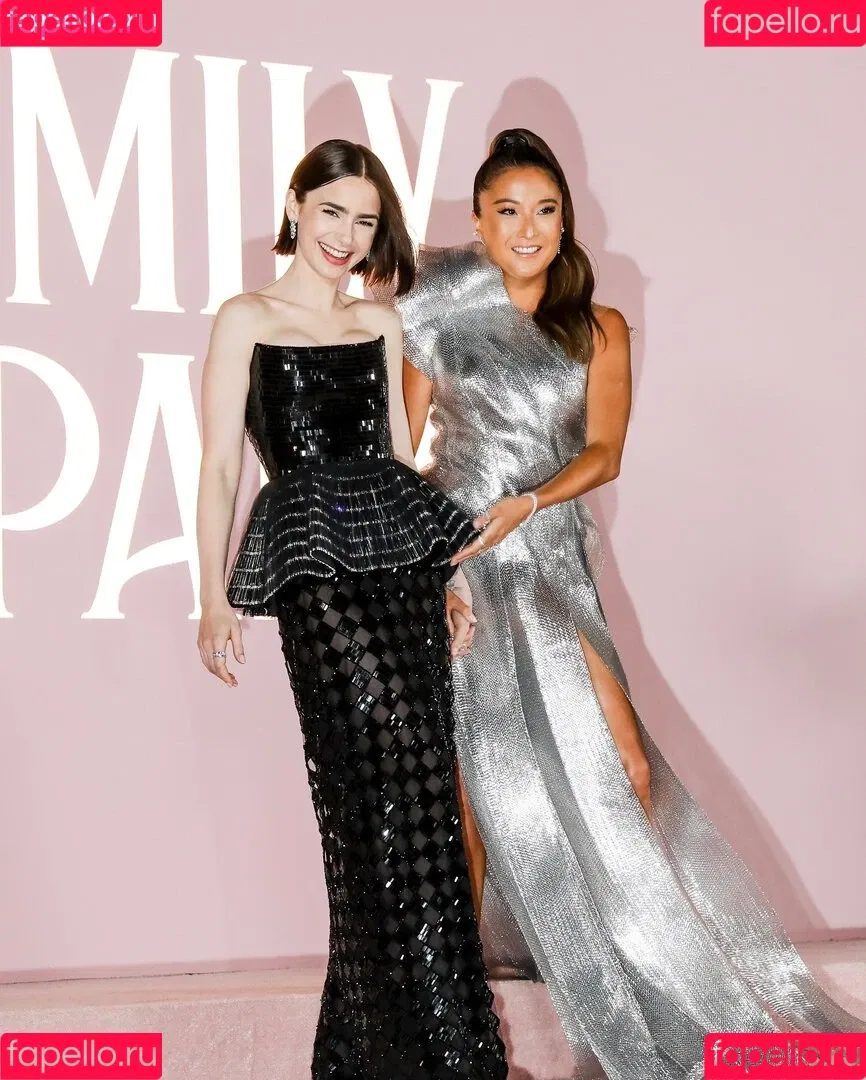 Lily Collins / lily_collins / lilyjcollins Onlyfans Photo Gallery 