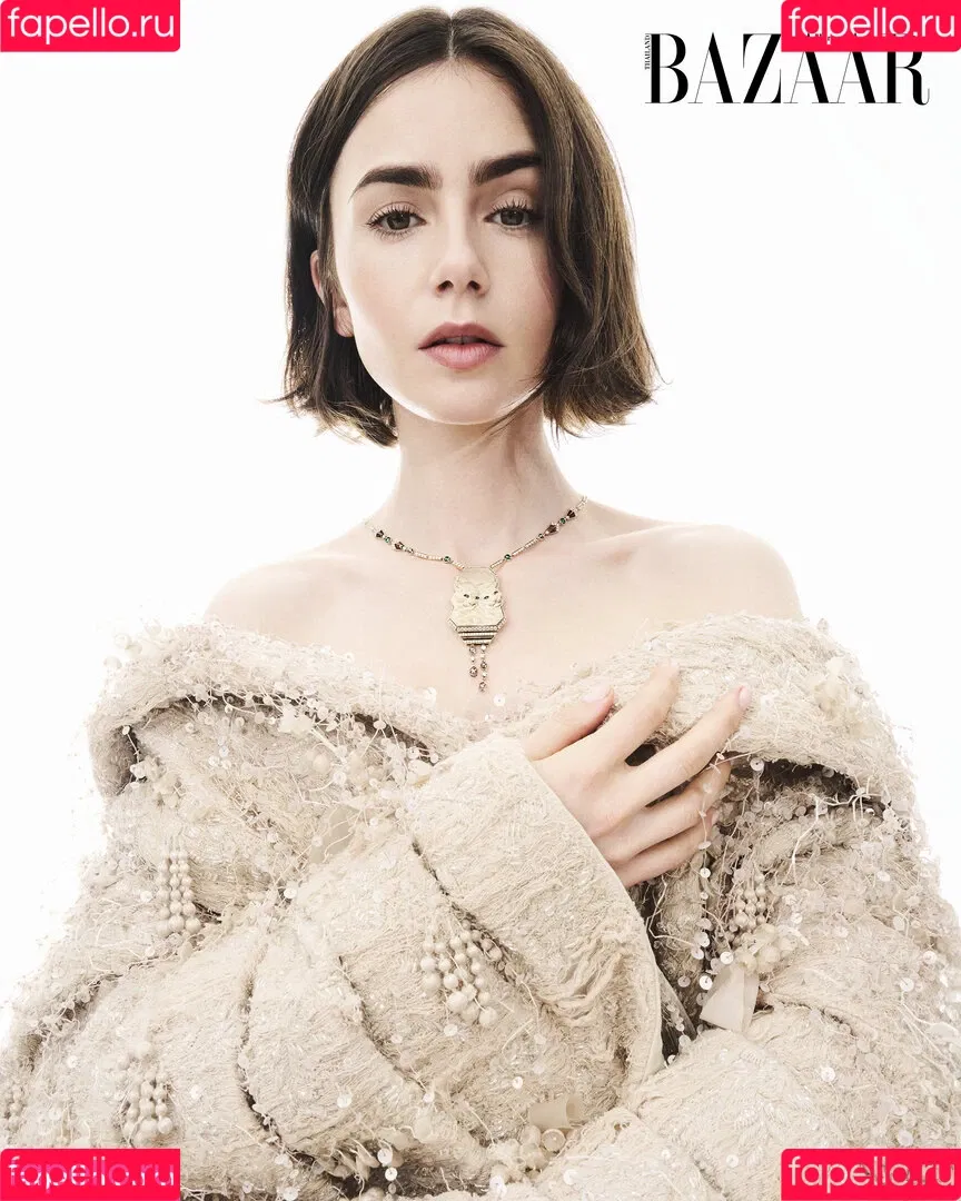 Lily Collins / lily_collins / lilyjcollins Onlyfans Photo Gallery 