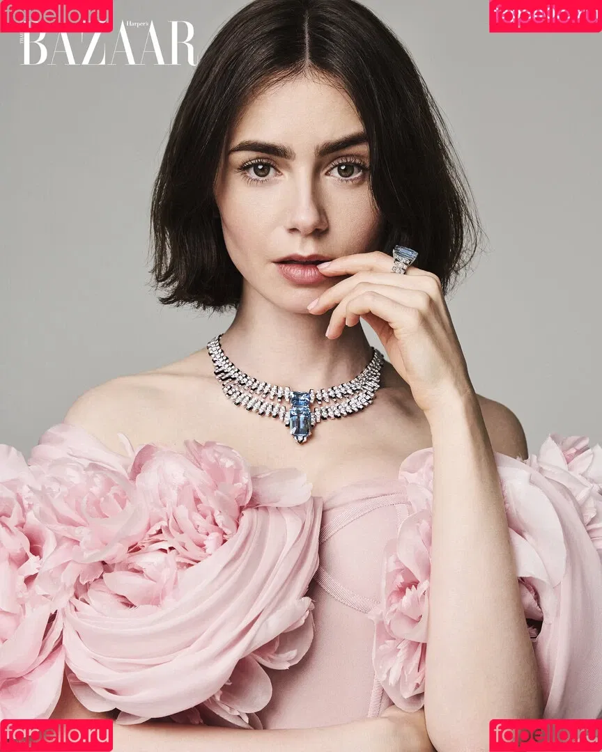 Lily Collins / lily_collins / lilyjcollins Onlyfans Photo Gallery 