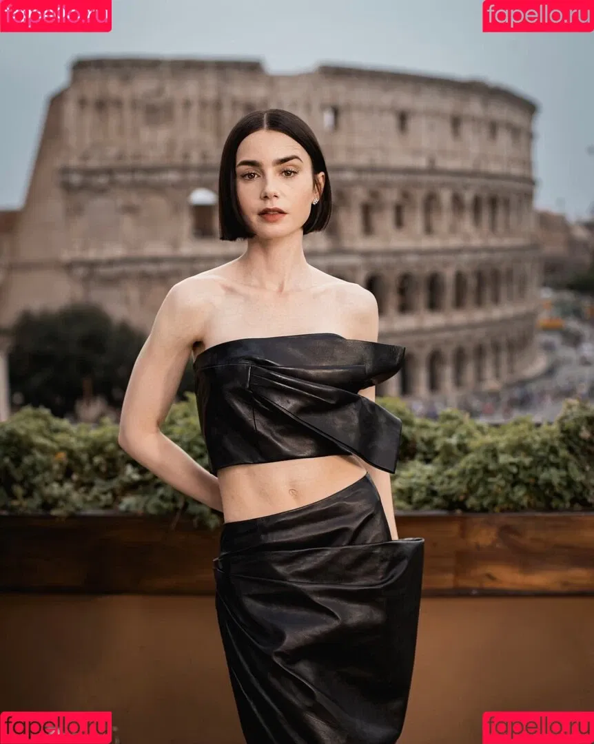 Lily Collins / lily_collins / lilyjcollins Onlyfans Photo Gallery 
