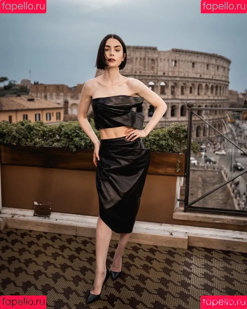 Lily Collins / lily_collins / lilyjcollins Onlyfans Photo Gallery 
